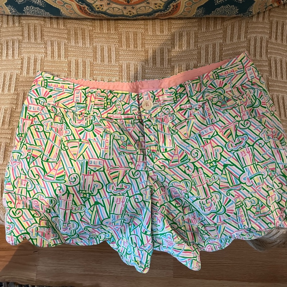 Lilly Pulitzer size 6 shorts! Bright and bold! Like new!